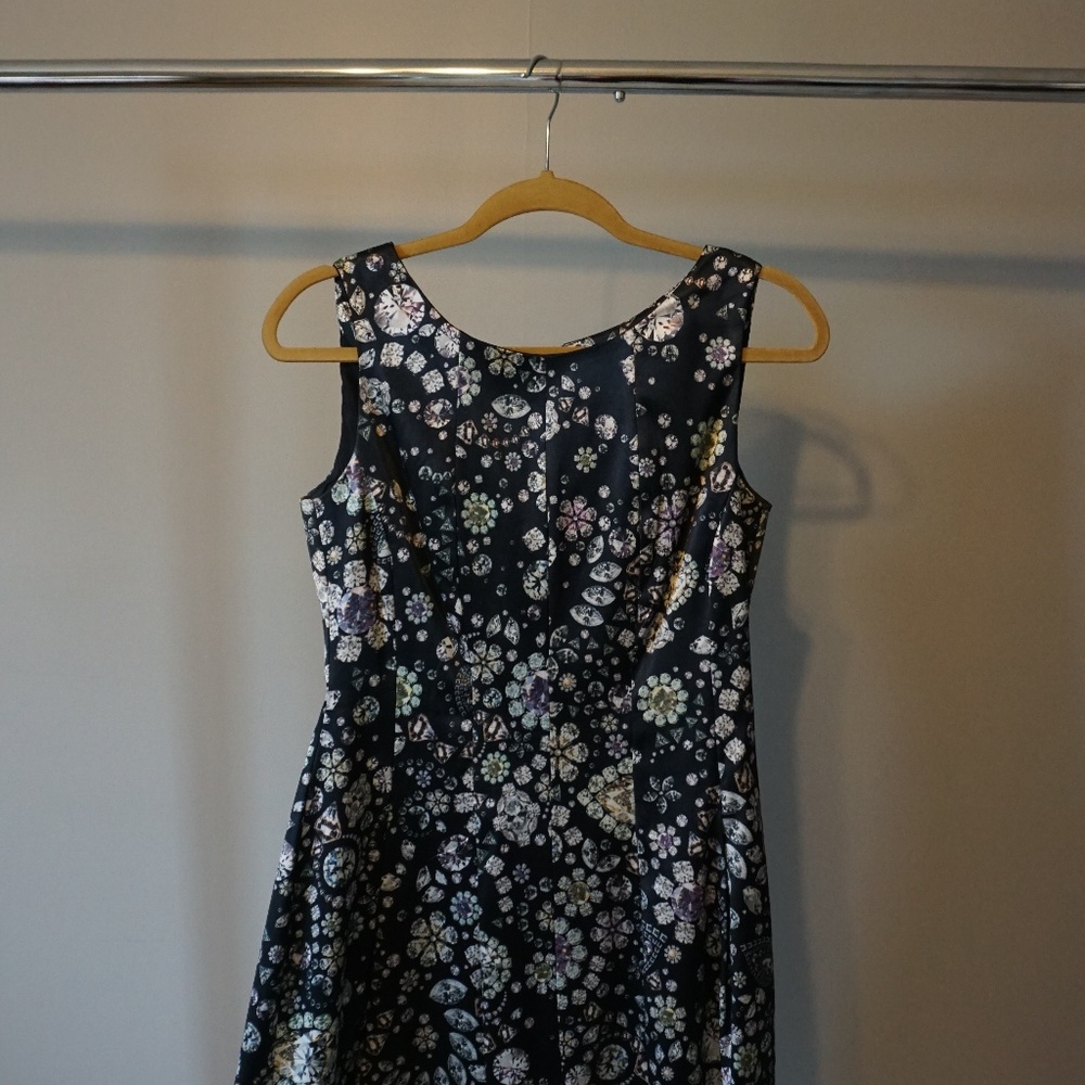 Zara Tulip Jewel Diamond Gemstone Print Dress (M) - Picture 3 of 7